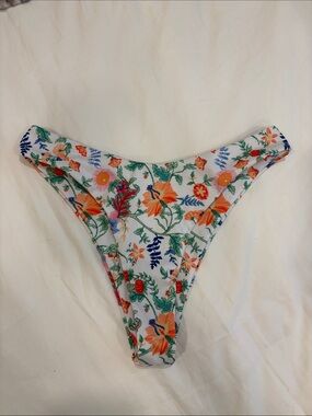 SHEIN White Floral Ribbed Bikini Bottoms with Orange & Green Print